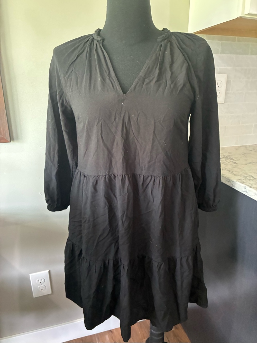 Caralyn Mirand The Drop XS Black V-Neck Women's Dress mini